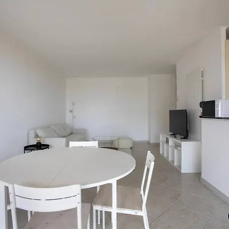Ferienhaus In The Center Of With Terrace
